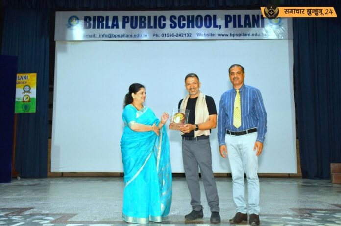 गूगल के वाइस प्रेसिडेंट डॉक्टर पीयूष रंजन का बिरला पब्लिक स्कूल में किया सम्मान