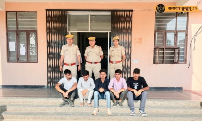 गुढ़ागौड़जी थाने की बड़ी कार्रवाई: कैफे में छापेमारी, 5 युवक गिरफ्तार
