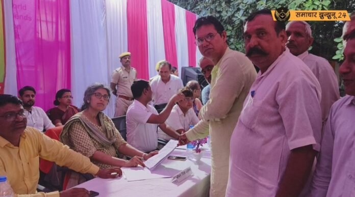 रात्रि चौपाल: जिला कलेक्टर ने चनाना में आमजन की सुनी परिवेदनाएं, निस्तारण के दिये निर्देश