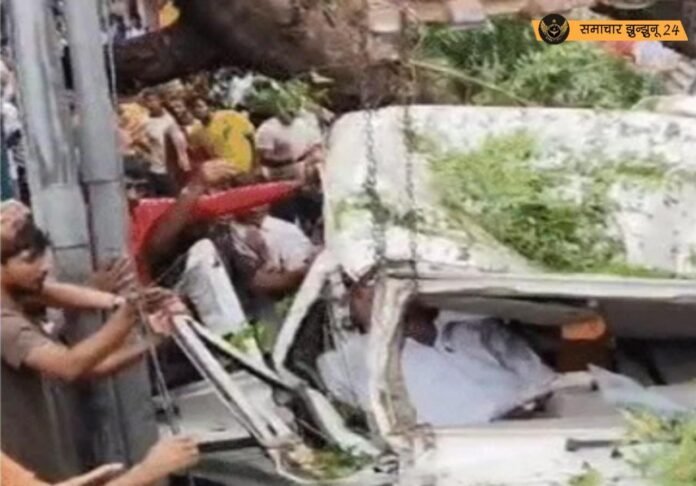 जयपुर में दर्दनाक हादसा: बोलेरो के ऊपर गिरा पेड़, स्कूल प्रिंसिपल की मौके पर मौत