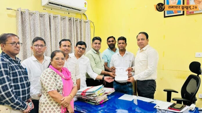 झुंझुनू में मेघवाल समाज का प्रतिनिधिमंडल, 'हरिजन' शब्द हटाने की मांग लेकर कलेक्टर से मिला