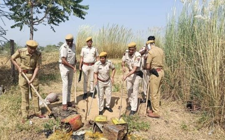 झुंझुनू जिला पुलिस की बड़ी कार्यवाही: विधानसभा उपचुनाव के मद्देनजर अवैध शराब के खिलाफ चला विशेष अभियान, 11050 लीटर अवैध शराब नष्ट की गई