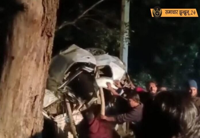 न्यूरिया थाना क्षेत्र में भीषण सड़क हादसा: तेज रफ्तार कार पेड़ से टकराकर खाई में गिरी, छह की मौत, चार घायल