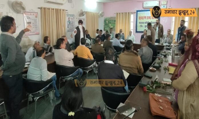 चिड़ावा पंचायत समिति की बैठक में पेयजल समस्याओं पर हंगामा, अधिकारियों पर लगे अनदेखी के आरोप