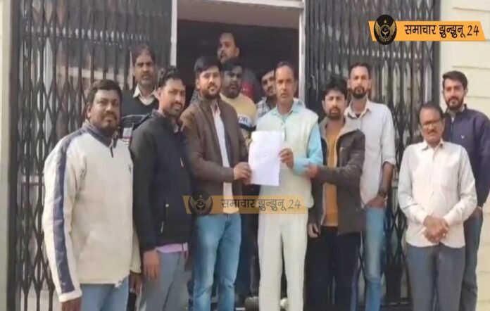 सुलताना में गंदे पानी की समस्या से व्यापारी आक्रोशित, नगरपालिका के खिलाफ प्रदर्शन, ज्ञापन सौंपा
