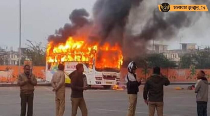 वृंदावन में बस में आग लगने से तेलंगाना के एक बुजुर्ग की मौत, अफरा-तफरी का माहौल