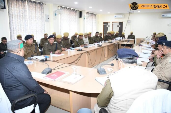 झुंझुनूं पुलिस की क्राइम मीटिंग में अपराध नियंत्रण के लिए दिए गए कड़े निर्देश, डीआईजी शरद चौधरी ने की समीक्षा