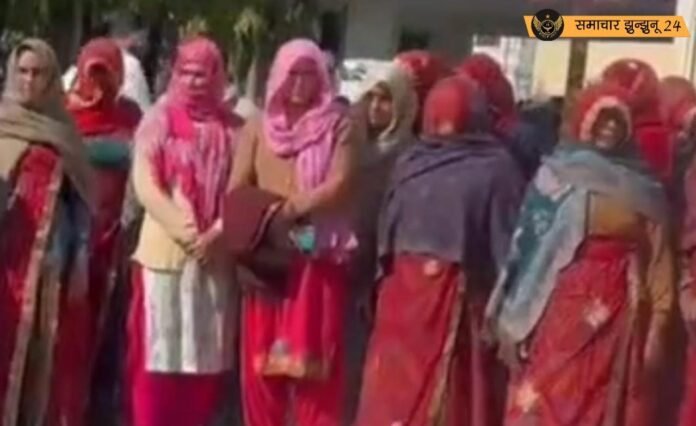 नवलगढ़ में अपहरण का मामला: पीड़ित परिवार ने लगाए गंभीर आरोप, एसपी को सौंपा ज्ञापन, आरोपियों की गिरफ्तारी की मांग
