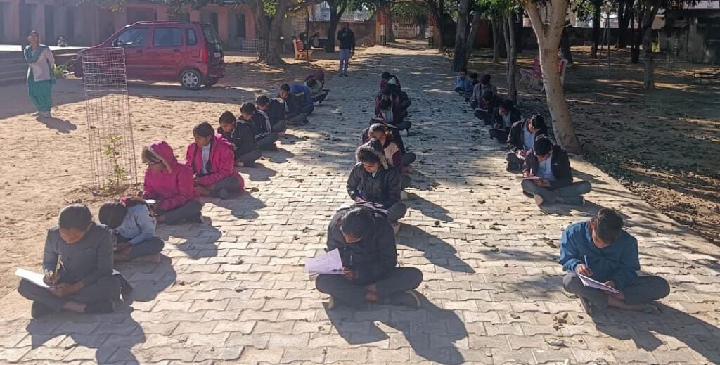 सुरजाराम नेहरा की पुण्यतिथि पर अन्न-जल संरक्षण का संदेश, खुडोत गांव में आयोजित कार्यक्रम में बच्चों ने ली शपथ