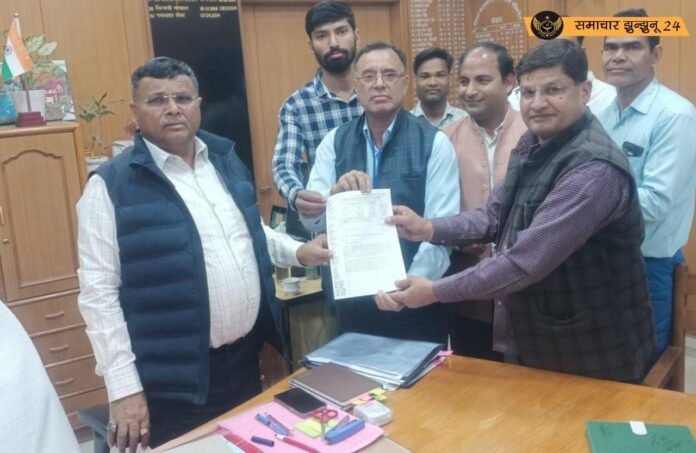 राजस्थान लैब टेक्नीशियन संघ ने अपनी मांगों को लेकर जिला कलेक्टर को सौंपा ज्ञापन