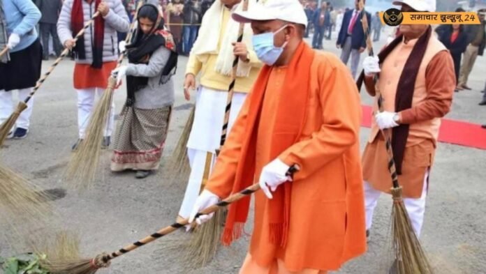 महाकुंभ 2025 का समापन: CM योगी ने संगम घाट पर की पूजा, अरैल घाट पर चलाया सफाई अभियान