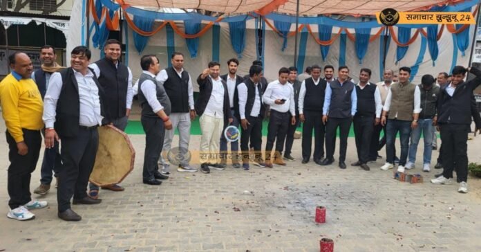 सूरजगढ़ में सिविल न्यायाधीश मजिस्ट्रेट के भवन निर्माण के लिए भूमि आवंटित, अधिवक्ताओं ने पटाखे फोड़े, मिठाई खिलाकर एक दूसरे को दी बधाई
