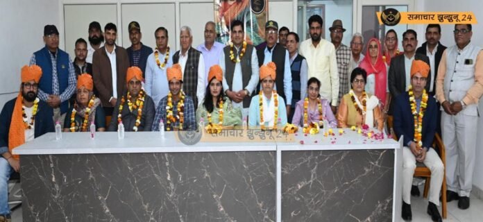 चिड़ावा में उत्कृष्ट सेवा देने वाले जाट समाज के अधिकारियों का सम्मान