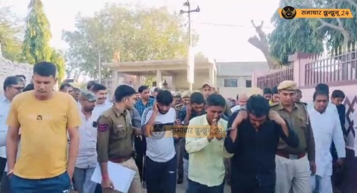 पिचानवा गांव में चोरी के आरोपियों की शिनाख्त परेड करवाई, चिड़ावा पुलिस की कार्रवाई को ग्रामीणों ने सराहा