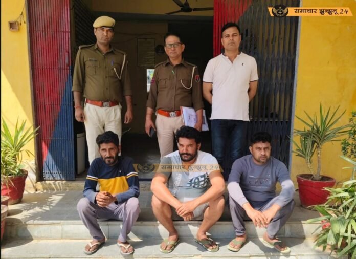 सिंघाना पुलिस की कार्रवाई: शराब ठेके को जलाने की धमकी देने वाले तीन गिरफ्तार