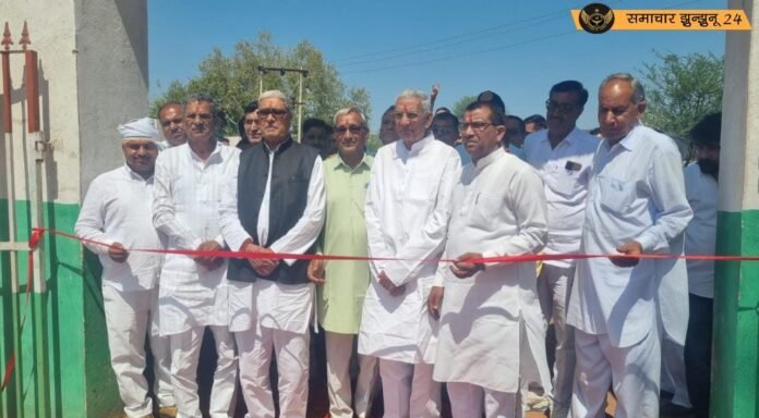 तोला सेही स्कूल में ट्रैक निर्माण कार्य का उद्घाटन, सांसद बृजेंद्र ओला का बड़ा बयान - 'पिलानी विधानसभा में आजकल लोग फीता साथ लिए घूमते हैं'