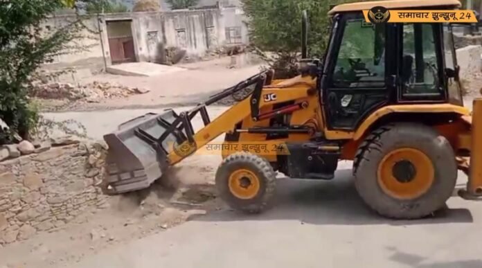 उदयपुरवाटी: मुनका की ढाणी में सरकारी भूमि से अतिक्रमण हटाया गया