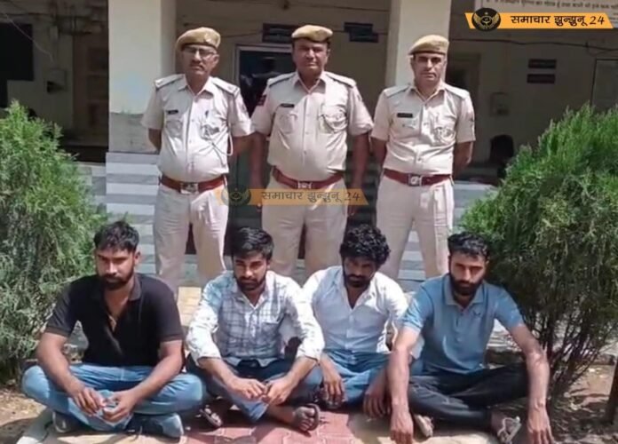 पिलानी में झेरली मोड़ पर स्कॉर्पिओ गाड़ियों में तोड़फोड़ करने वाले चार आरोपी गिरफ्तार, पुलिस ने घटना में प्रयुक्त गाड़ियां जब्त की, पुरानी रंजिश में की गई थी वारदात