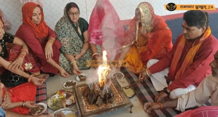 ऑपरेशन सिंदूर के समर्थन में चिड़ावा के बालाजी मंदिर में हवन, भारतीय सेनाओं की जीत व सुरक्षाबलों की कुशलता के लिए की प्रार्थना व हवन