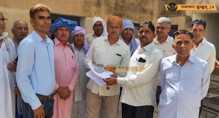 चौधरी कॉलोनी में पेयजल संकट पर वार्डवासियों ने जताया विरोध, ज्ञापन सौंप समाधान की मांग