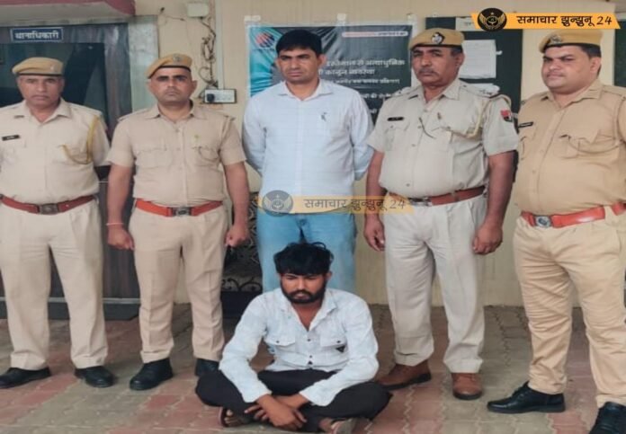 चिड़ावा: नाबालिग के अपहरण और दुष्कर्म के आरोपी को चिड़ावा पुलिस ने किया गिरफ्तार, सीसीटीवी फुटेज और सूचना के आधार पर आरोपी को दबोचा, कोर्ट में किया पेश