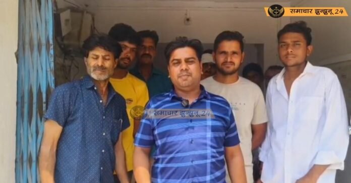 शहर के दो वार्डों के लोगों ने जलदाय कार्यालय में किया प्रदर्शन, कर्मचारियों से हुई नोकझोंक – पुलिस व जेईएन ने कराया समझौता