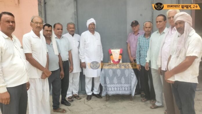 किसान दिवस पर चौधरी चरण सिंह को याद किया: पिलानी में राष्ट्रीय जाट महासंघ ने दी पूर्व प्रधानमंत्री को श्रद्धांजलि