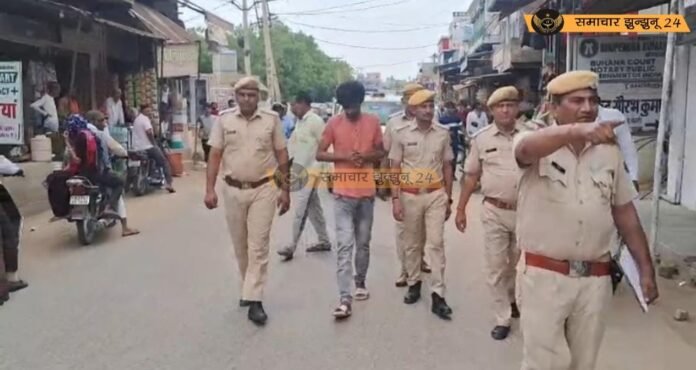 रंगदारी मांगने वाला कुख्यात बदमाश गिरफ्तार, पचेरीकलां में जुलूस निकाल कर कराया शर्मिंदा